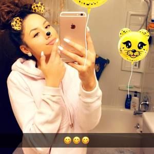 Meet your Posher, Mikala